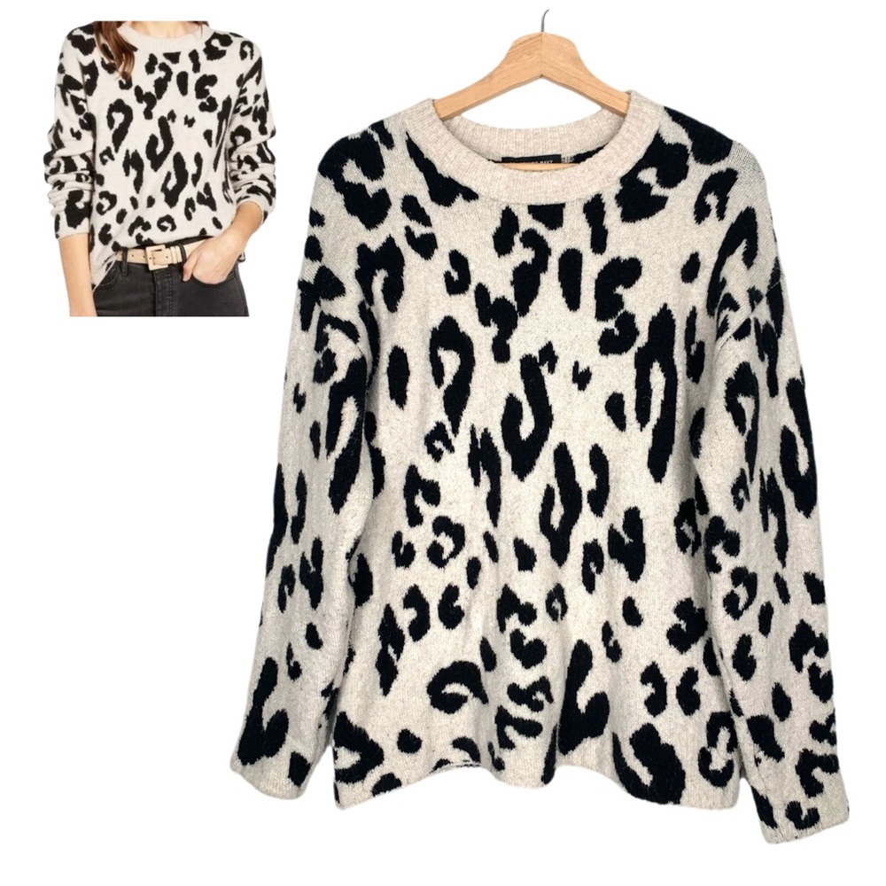 Something Navy Leopard Crewneck Sweater Size Small Animal Print Mobwife